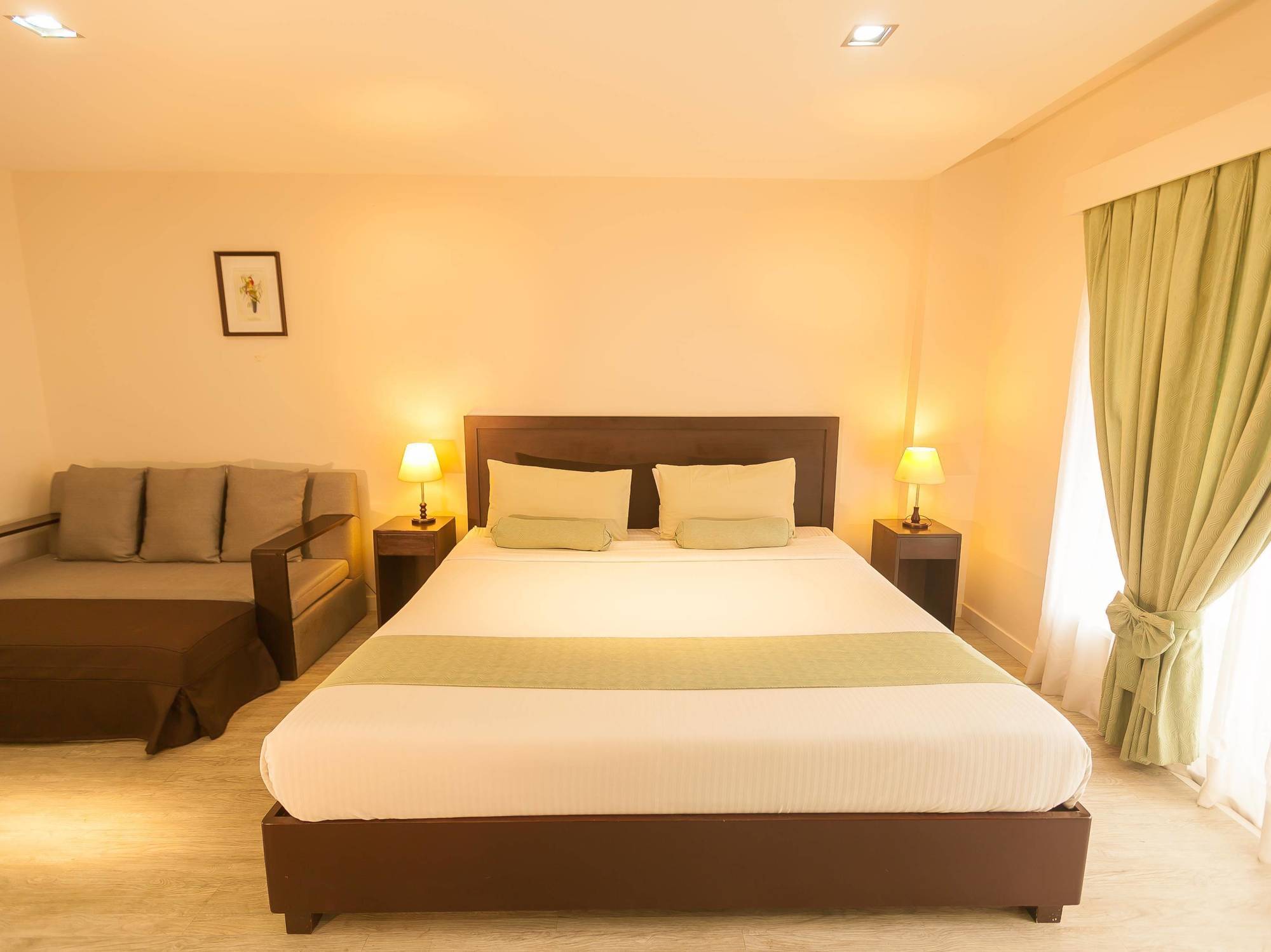 Subic Coco Hotel Olongapo Exterior photo