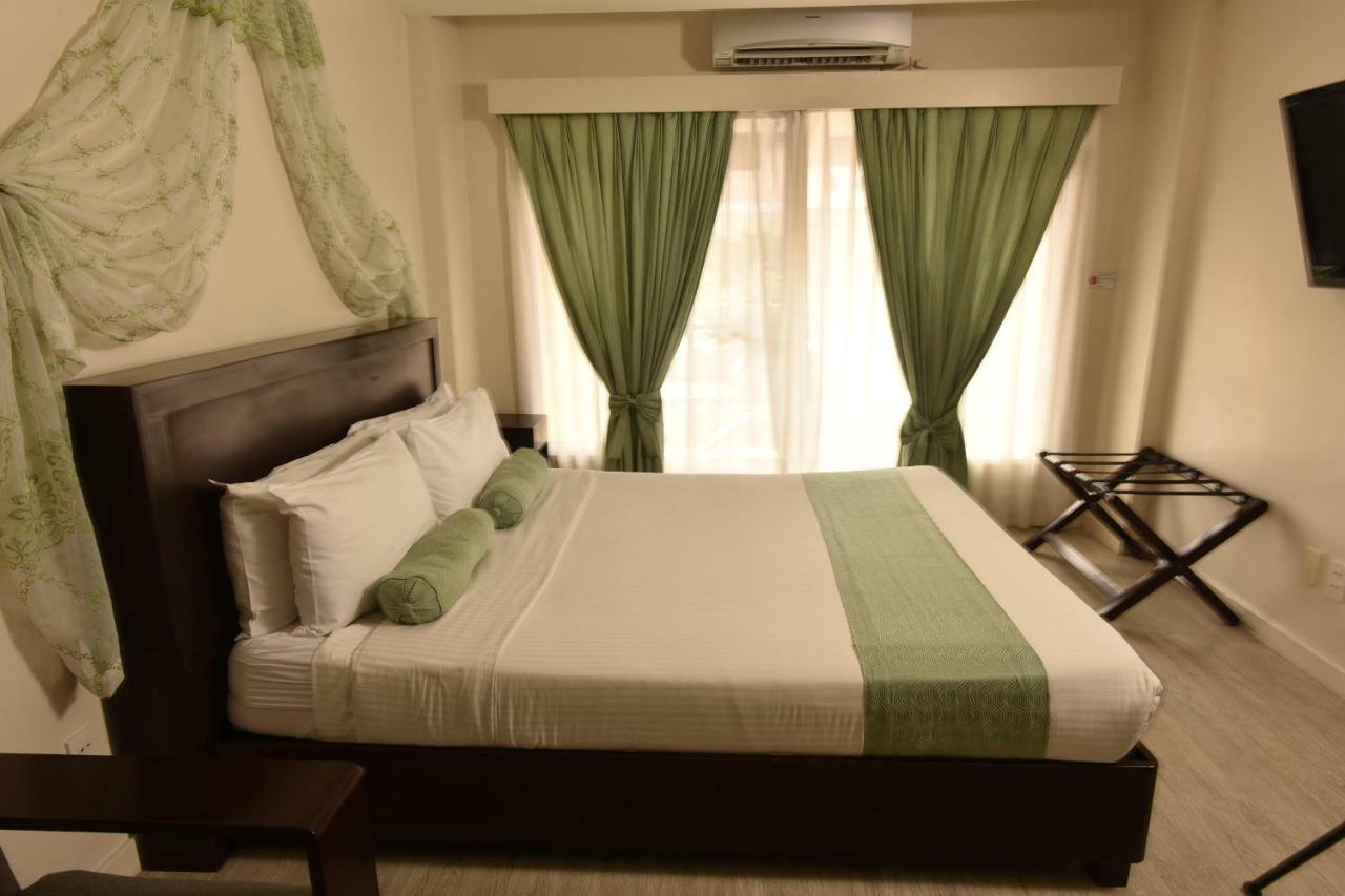 Subic Coco Hotel Olongapo Exterior photo